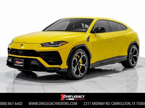 Used 2022 Lamborghini Urus AWD/4WD image 1