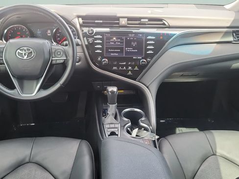 Used 2020 Toyota Camry XSE FWD image 11