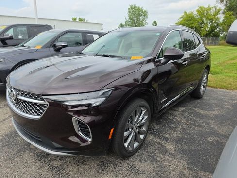 Used 2023 Buick Envision Avenir AWD/4WD image 1