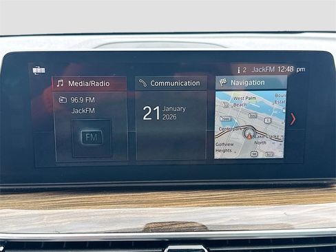 Used 2018 BMW 530e image 16