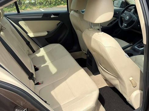 Used 2013 Volkswagen Jetta TDI FWD image 30