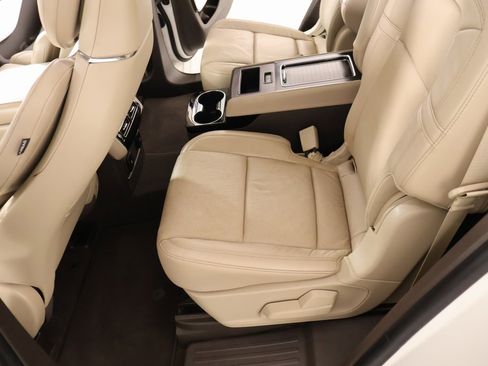 Used 2022 Lincoln Aviator Reserve w/ Equipment Group 201A image 13