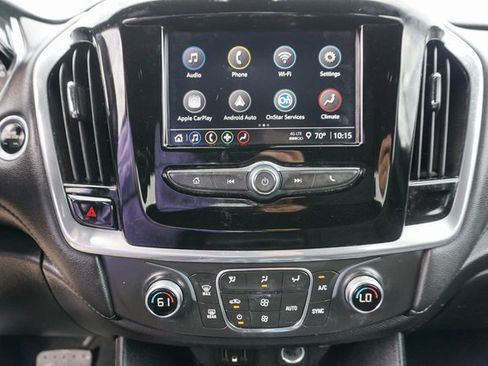 Used 2022 Chevrolet Traverse LT image 19