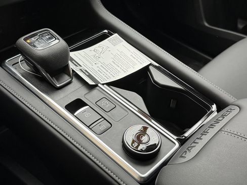 New 2025 Nissan Pathfinder SL AWD/4WD image 30