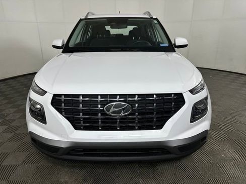 Certified 2023 Hyundai Venue SEL image 8