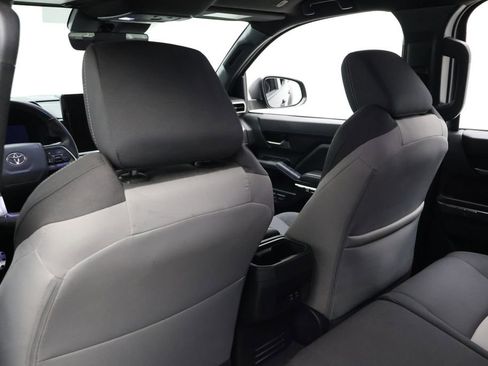 Certified 2025 Toyota Tacoma TRD Sport image 19