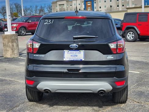 Used 2017 Ford Escape SE image 6