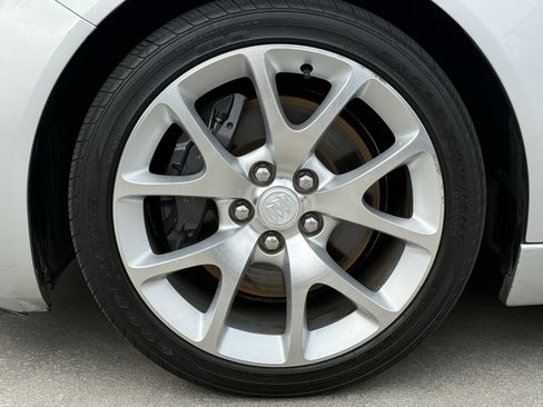 Used 2017 Buick Regal GS image 11