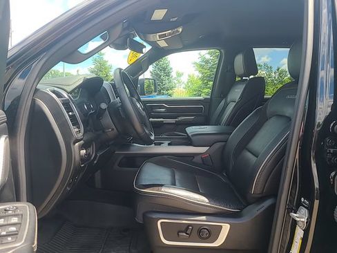 Used 2023 RAM 1500 Laramie AWD/4WD image 12