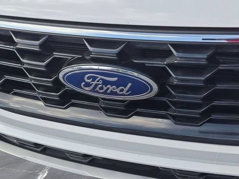 Used 2024 Ford Escape ST-Line w/ Tech Pack #1 AWD/4WD image 9
