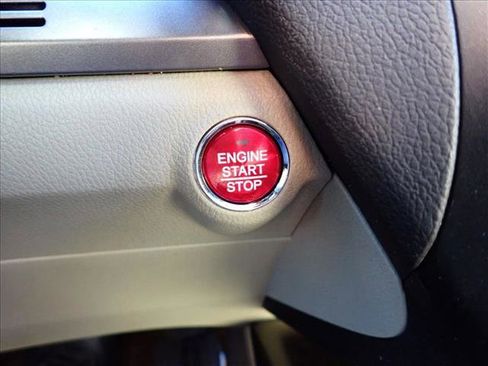 Used 2014 Acura RDX AWD w/ Technology Package image 18