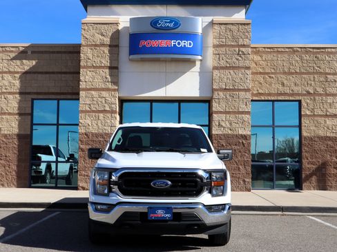 Used 2023 Ford F150 XLT image 3