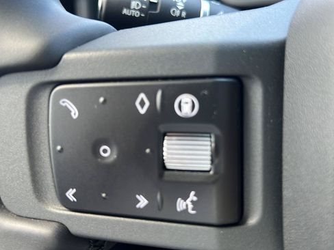New 2026 Land Rover Defender 110 S AWD/4WD image 13