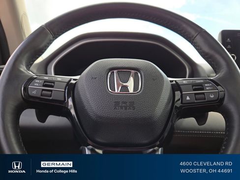 Used 2024 Honda Pilot Elite image 34
