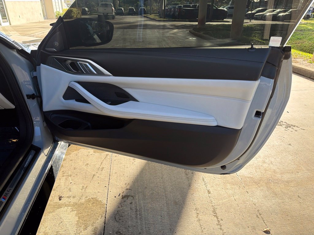Used 2025 BMW M4 Competition RWD image 29