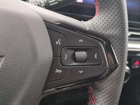 New 2026 Chevrolet Trax RS w/ Sunroof Package image 23