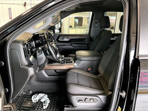 Used 2023 Chevrolet Silverado 1500 RST w/ True North Edition Plus AWD/4WD image 10