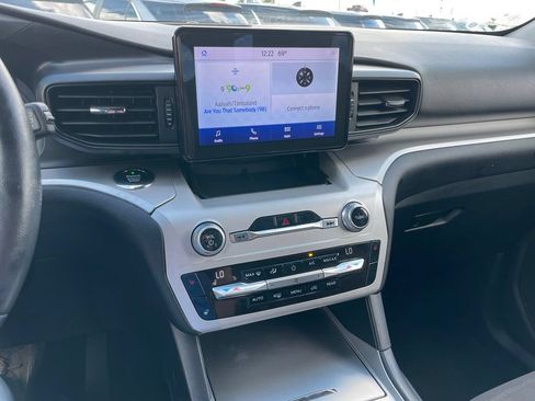 Used 2020 Ford Explorer XLT w/ Comfort Package AWD/4WD image 11