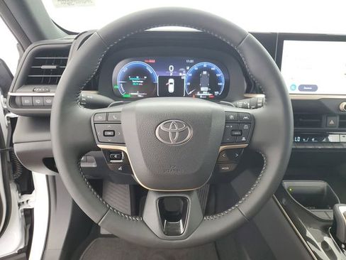 Used 2026 Toyota Crown Signia AWD/4WD image 23