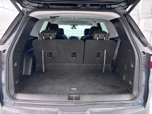 Used 2018 Chevrolet Traverse LT FWD image 36