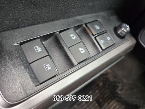 Used 2023 Toyota Tacoma SR5 image 31