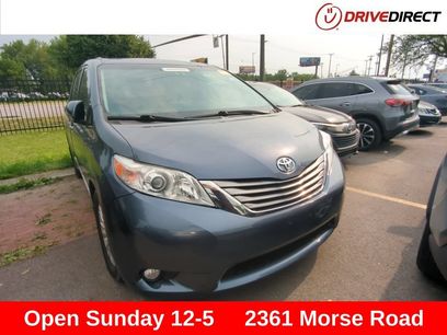 Used 2017 Toyota Sienna XLE Premium