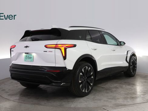 Used 2024 Chevrolet Blazer EV RS AWD/4WD image 3