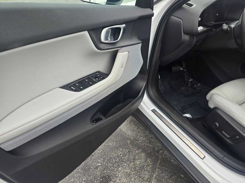 Used 2023 Polestar Polestar 2 AWD/4WD image 24