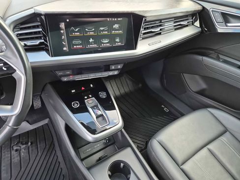 Used 2022 Audi Q4 e-tron Premium image 23