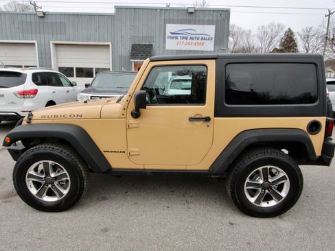 Used 2014 Jeep Wrangler Rubicon w/ Dual Top Group image 3