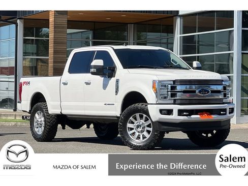Used 2019 Ford F350 Limited image 1