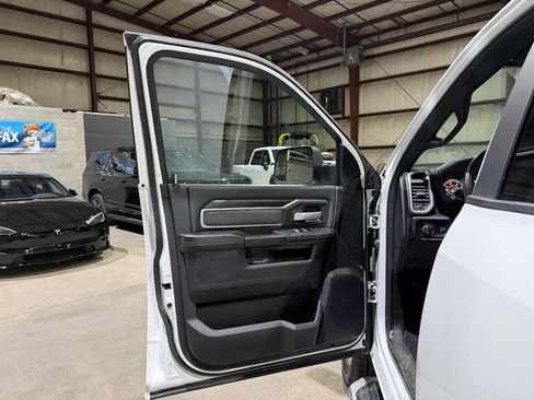 Used 2021 RAM 2500 Big Horn w/ Level 1 Equipment Group AWD/4WD image 10