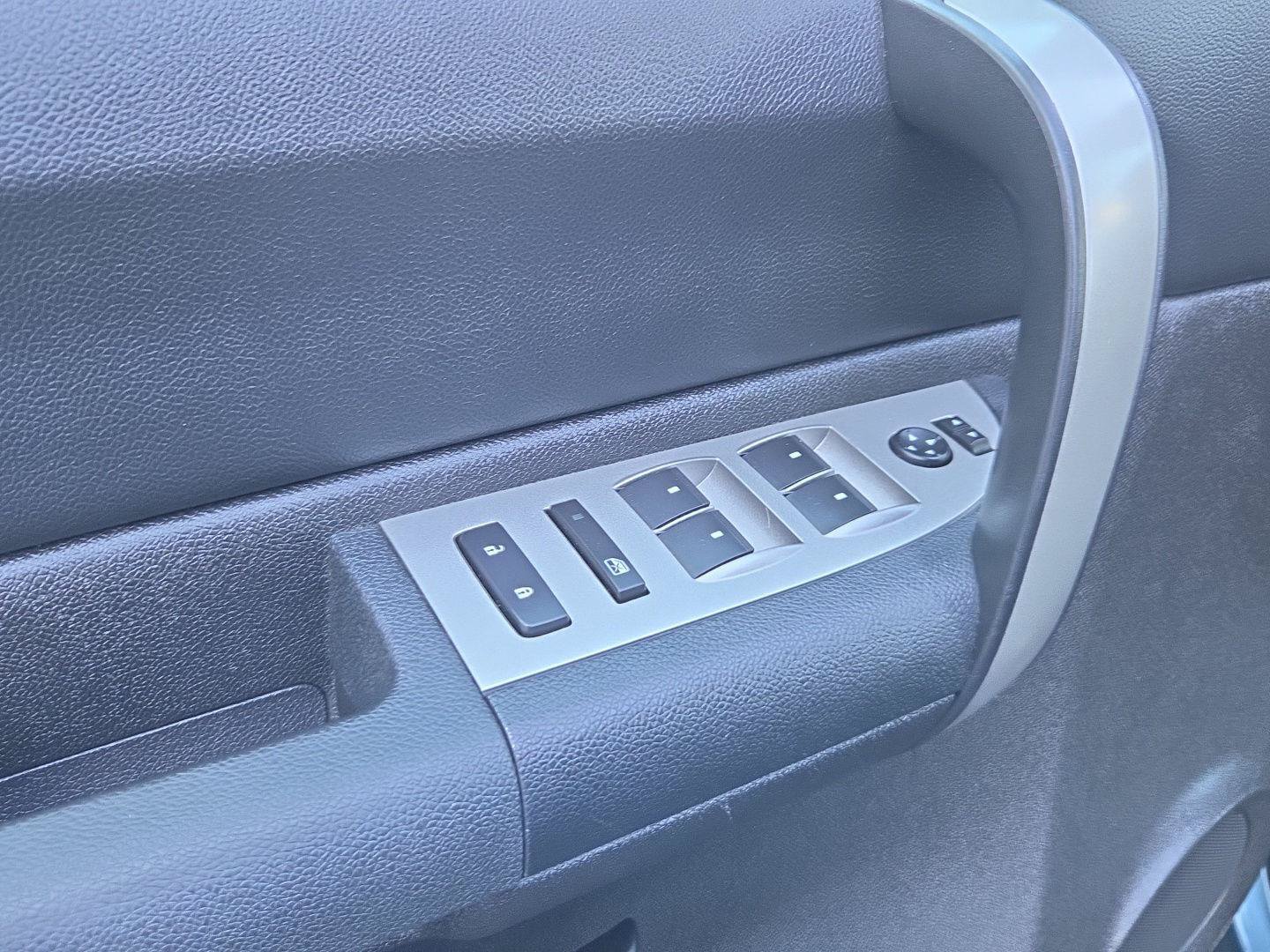 Used 2008 Chevrolet Silverado 1500 LT w/ Power Pack Plus RWD image 10