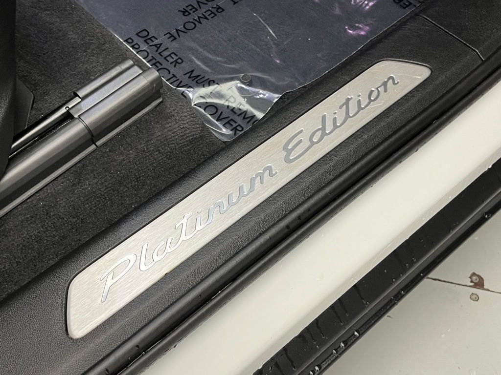 Certified 2023 Porsche Cayenne AWD/4WD image 36