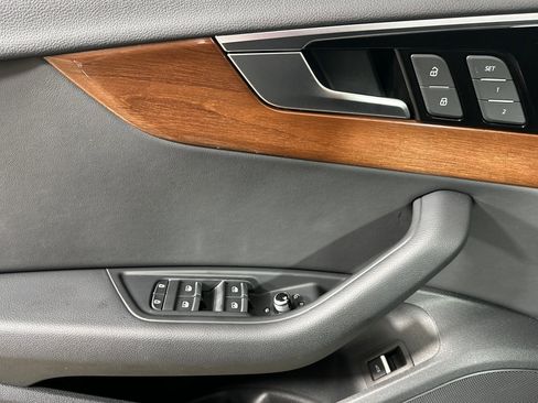 Used 2023 Audi A4 2.0T Premium w/ Convenience Package image 10