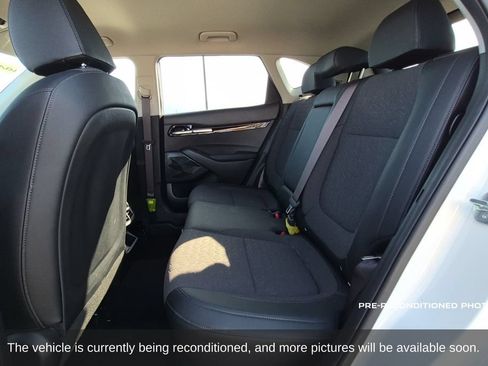 Used 2025 Kia Seltos S FWD image 13