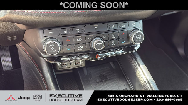 Used 2022 Dodge Durango R/T w/ Blacktop Package AWD/4WD image 18