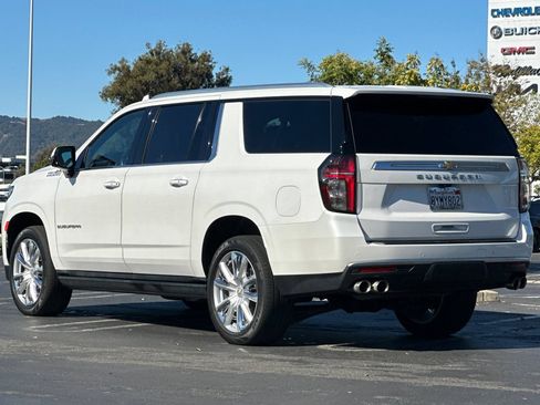Used 2021 Chevrolet Suburban High Country w/ Premium Package AWD/4WD image 6