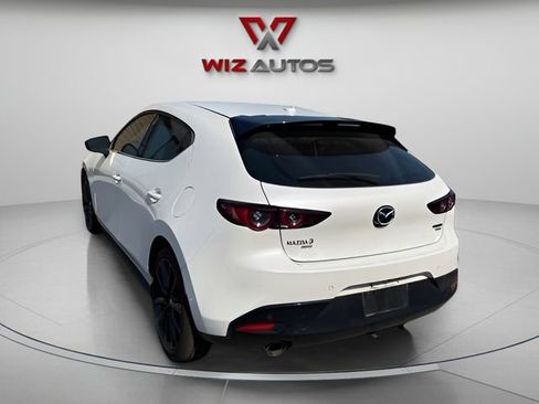Used 2021 MAZDA MAZDA3 Hatchback w/Premium Plus Pkg AWD/4WD image 3