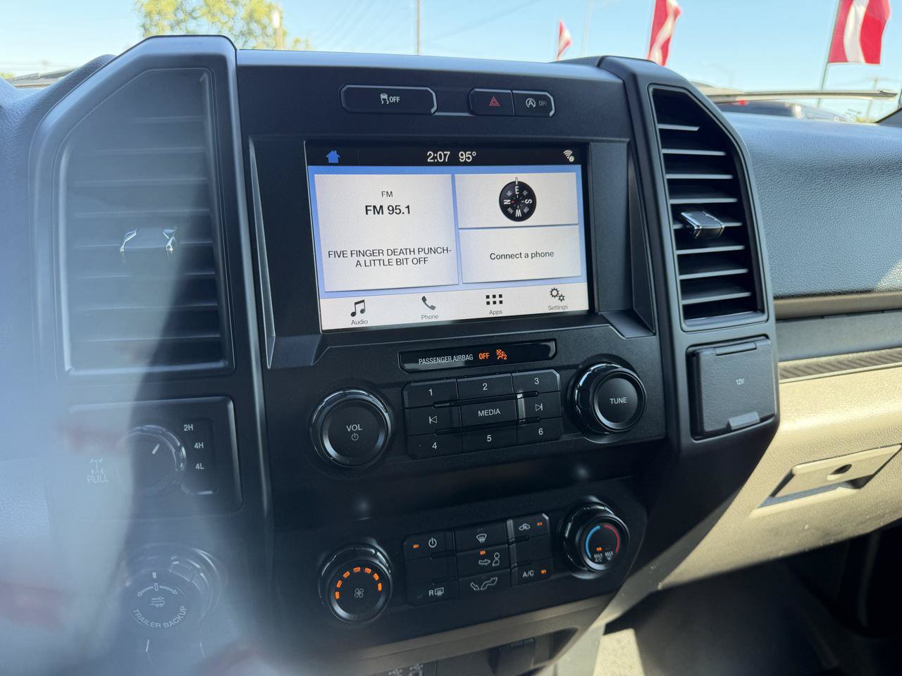 Used 2019 Ford F150 XL w/ Equipment Group 101A Mid AWD/4WD image 4