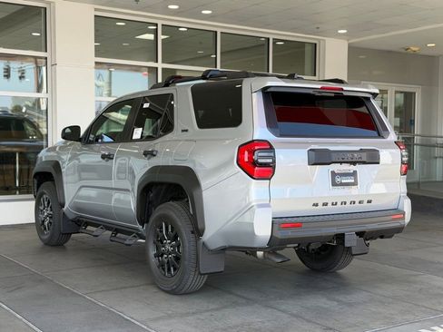 New 2026 Toyota 4Runner SR5 RWD image 9