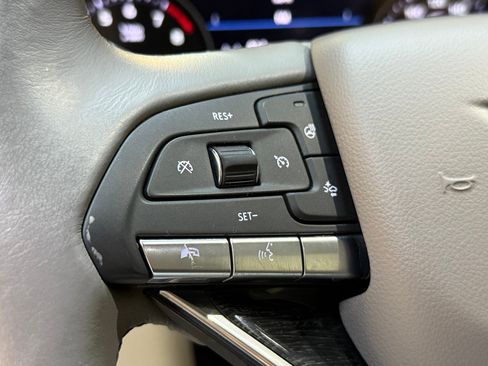 Used 2022 Cadillac XT6 Premium Luxury w/ Technology Package image 15