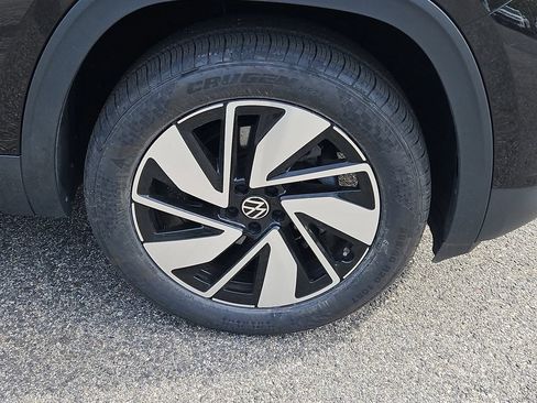 Certified 2024 Volkswagen Atlas SEL AWD/4WD image 10