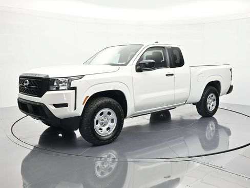Used 2024 Nissan Frontier S w/ Technology Package AWD/4WD image 1