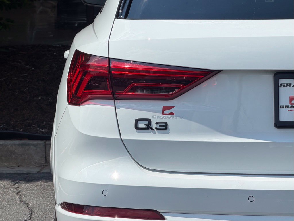 Used 2021 Audi Q3 2.0T Premium w/ Convenience Package AWD/4WD image 15