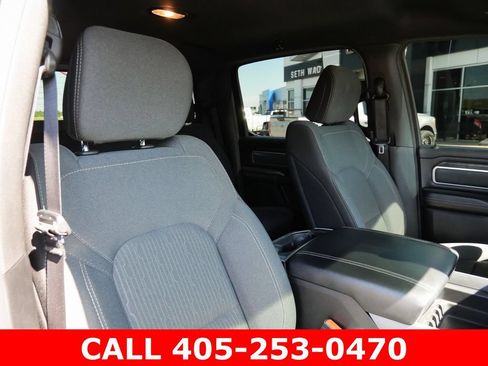 Used 2022 RAM 1500 Big Horn AWD/4WD image 38