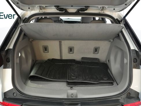 Used 2022 Chevrolet Bolt EUV Premier image 8
