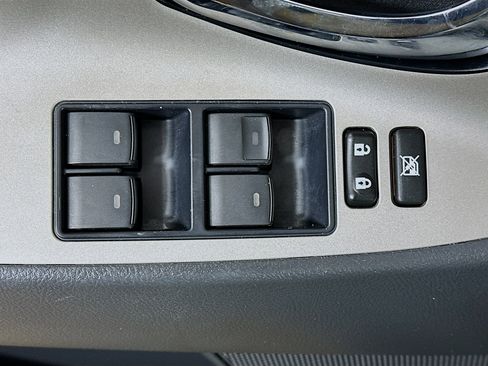 Used 2011 Toyota Camry SE image 15