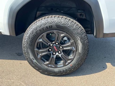 New 2025 GMC Canyon Elevation image 13