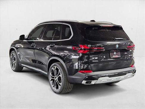 Used 2026 BMW X5 sDrive40i w/ Climate Comfort Package image 9